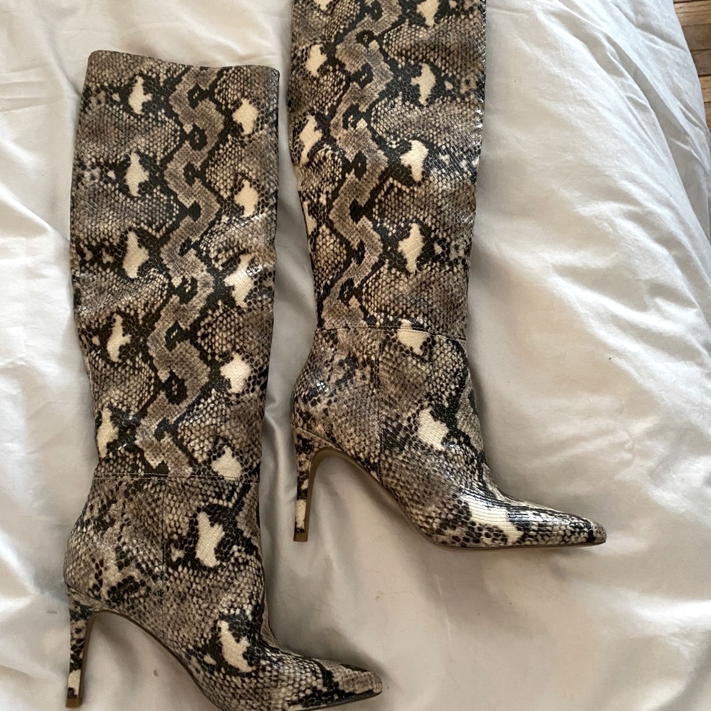 COPY - Steve Madden Kimari beige snakeskin knee high boot